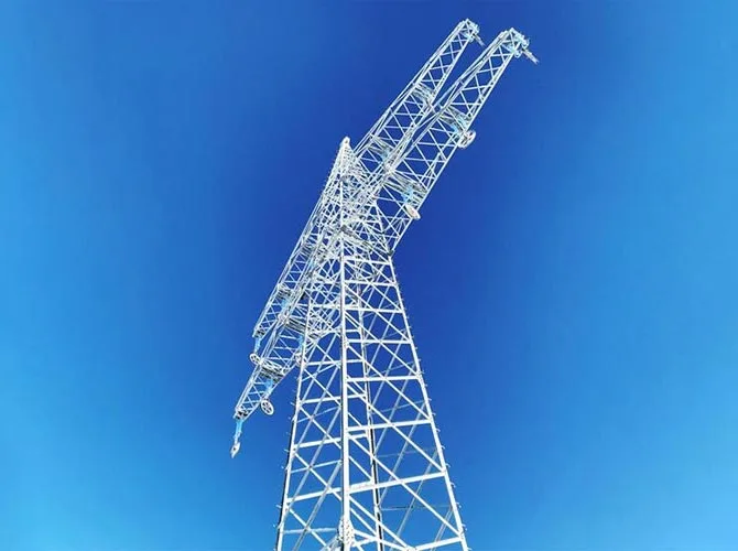 Menara Baja Sudut